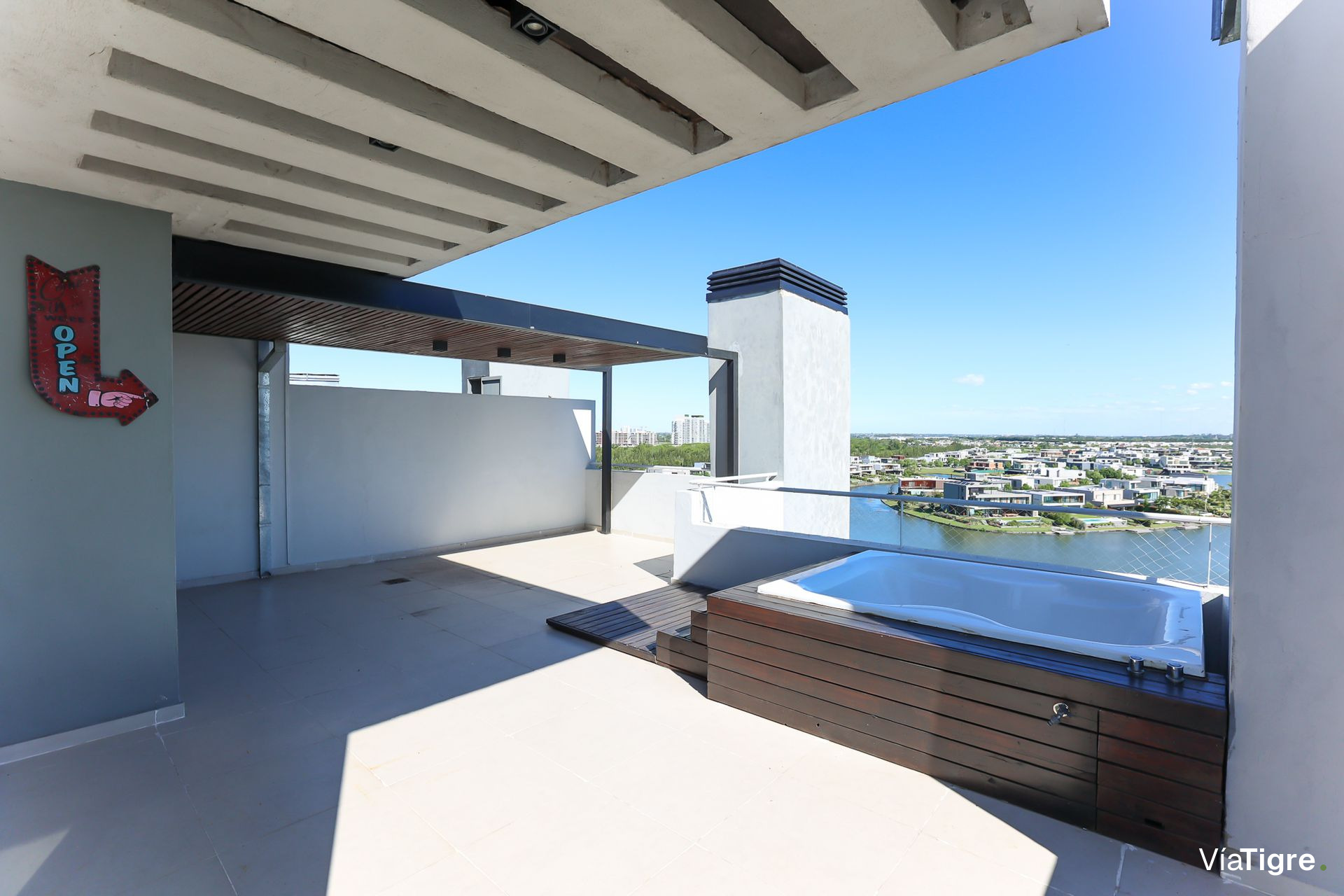 Venta Dpto Tipo Duplex 5 Amb/Islas De Golf/Permuta