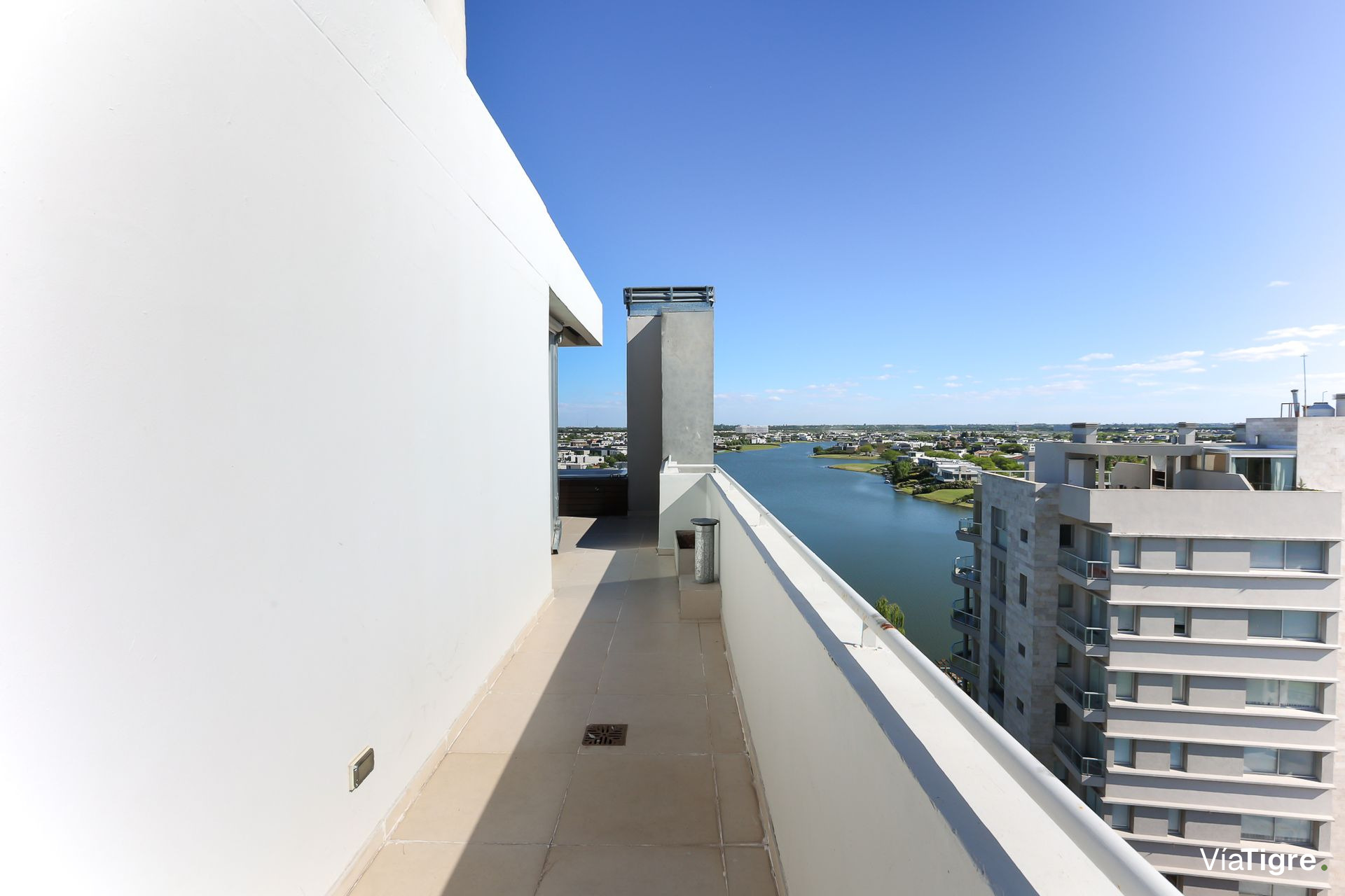 Venta Dpto Tipo Duplex 5 Amb/Islas De Golf/Permuta