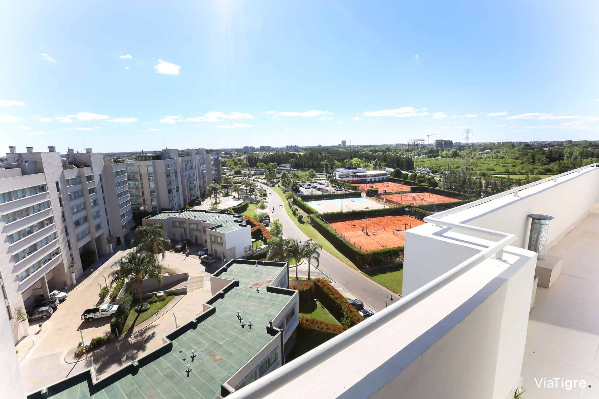 Venta Dpto Tipo Duplex 5 Amb/Islas De Golf/Permuta