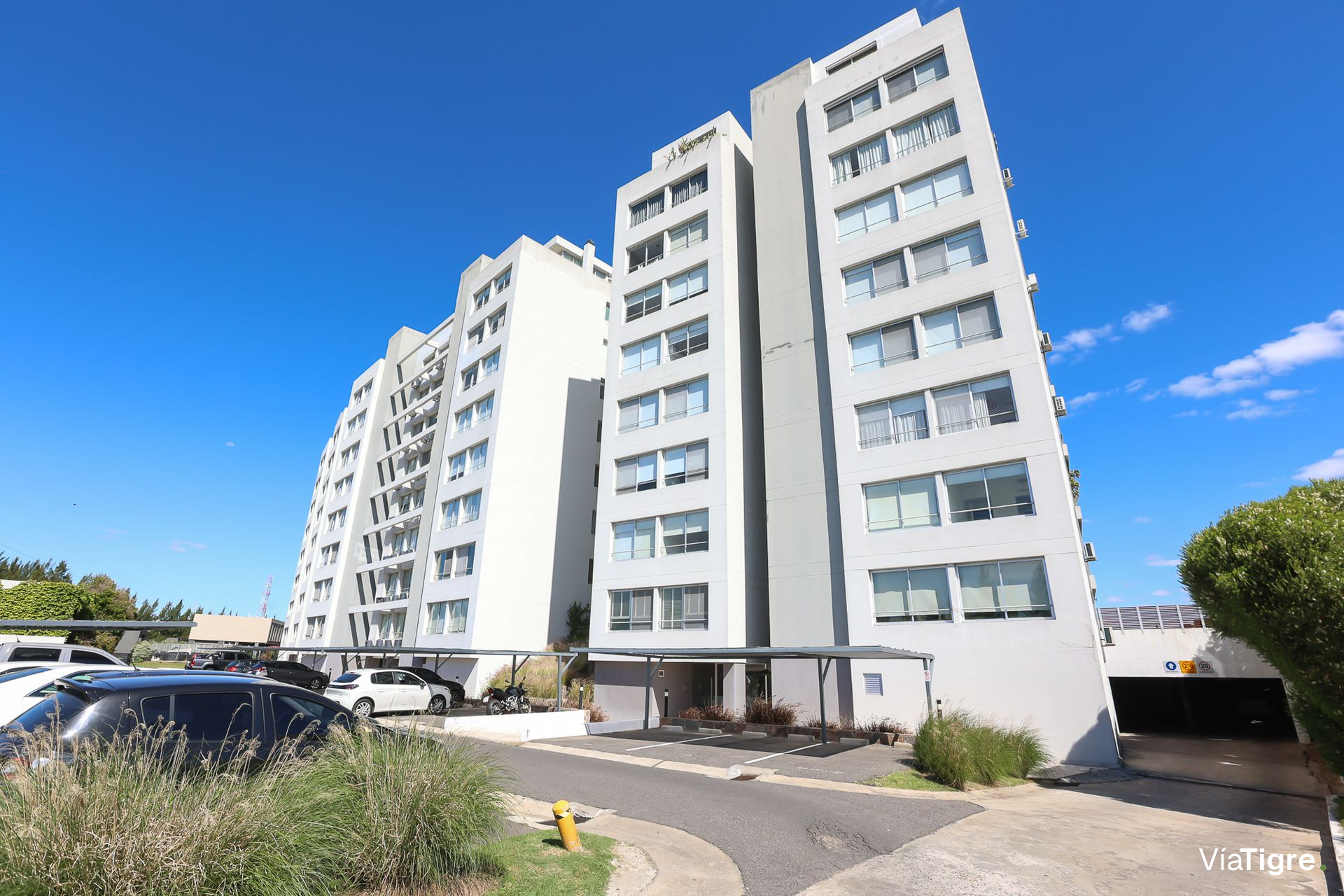 Venta Dpto Tipo Duplex 5 Amb/Islas De Golf/Permuta