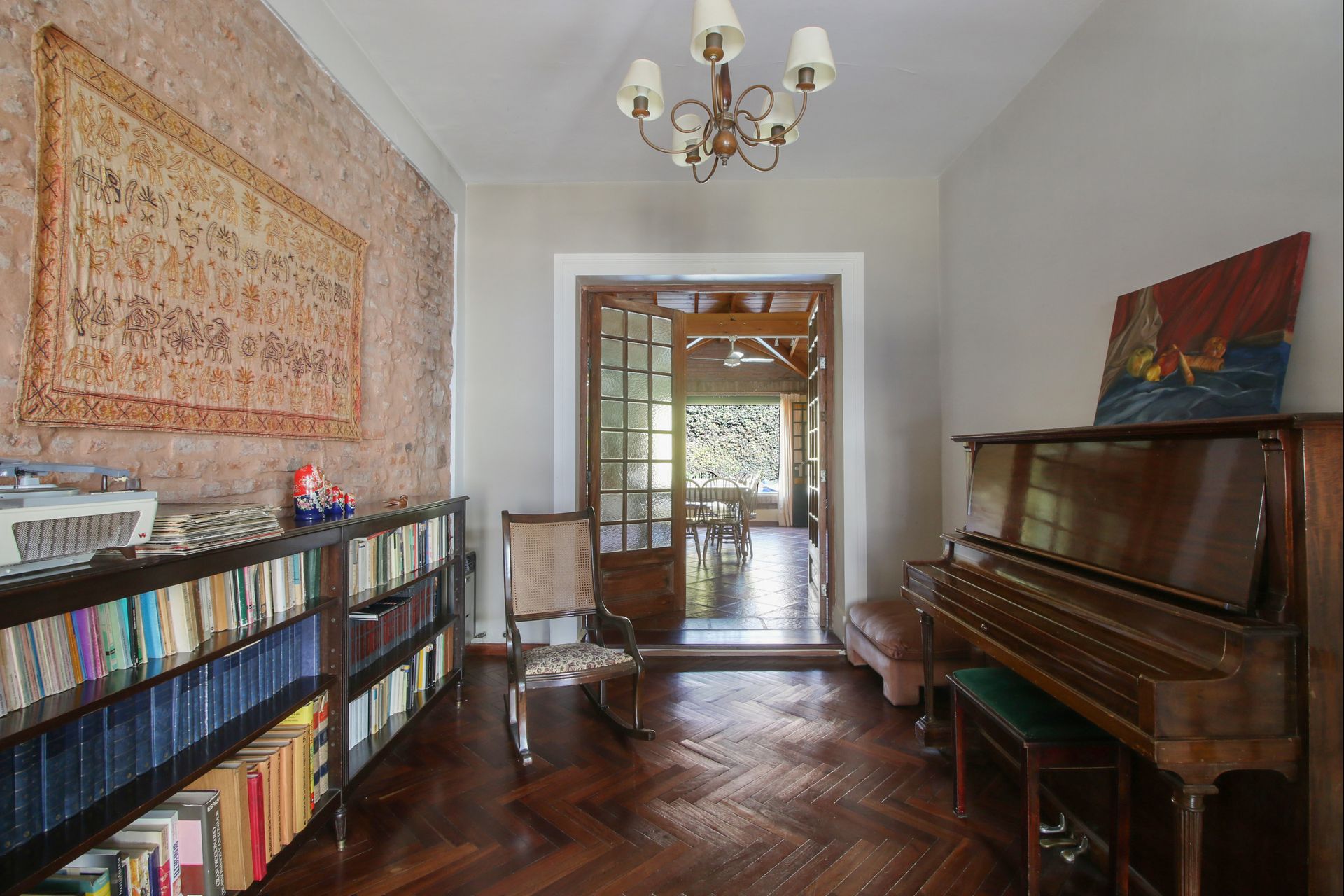 VENTA CASA 7 amb. play, pileta jardin Martinez.