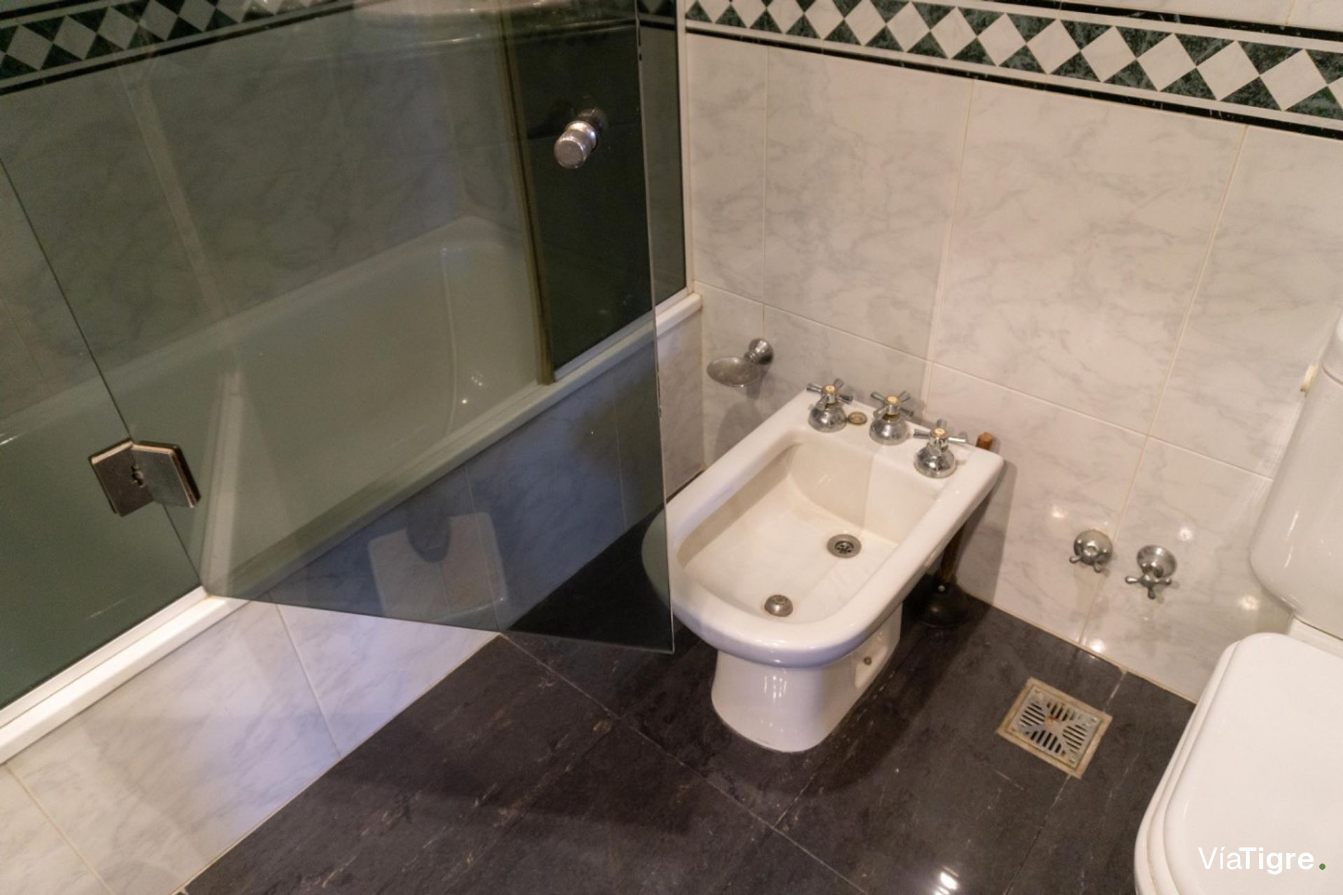 Venta depto 4 ambientes en Martinez San Isidro