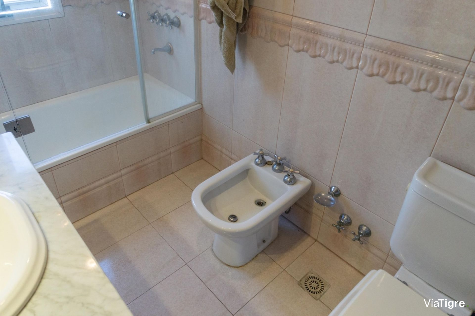 Venta depto 4 ambientes en Martinez San Isidro