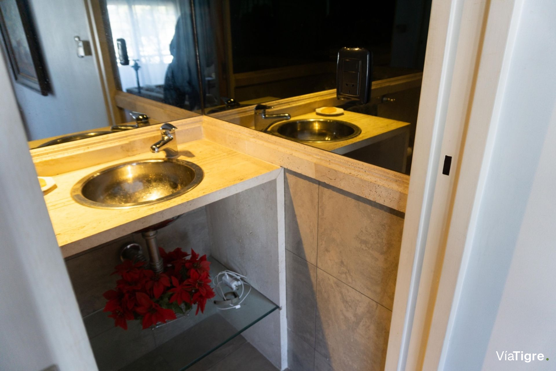 Venta depto 4 ambientes en Martinez San Isidro