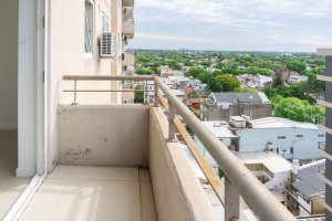 Sale 2-room Beccar, garage-pool, deed