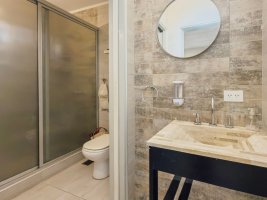 4-Room House for Sale in General Pacheco with Pool