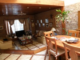 Martinez - Venta Gran Chalet 4 Dormitorios