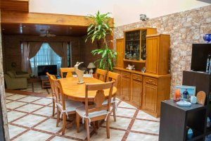 Martinez - Venta Gran Chalet 4 Dormitorios