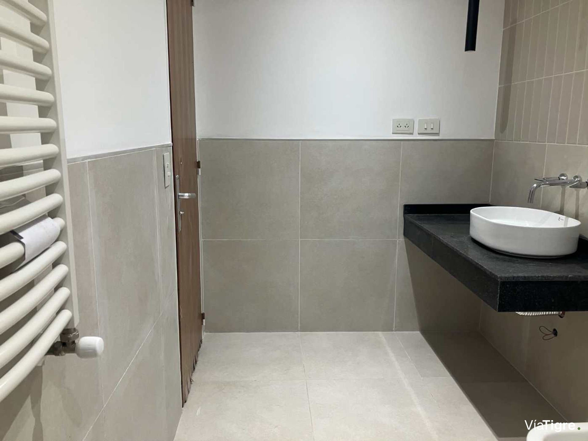 Vta Casa "a Nuevo" 3 dorm-jardín-pileta-385m2 lote