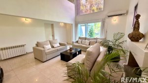 8-room house with garden and pool in El B San Agustin