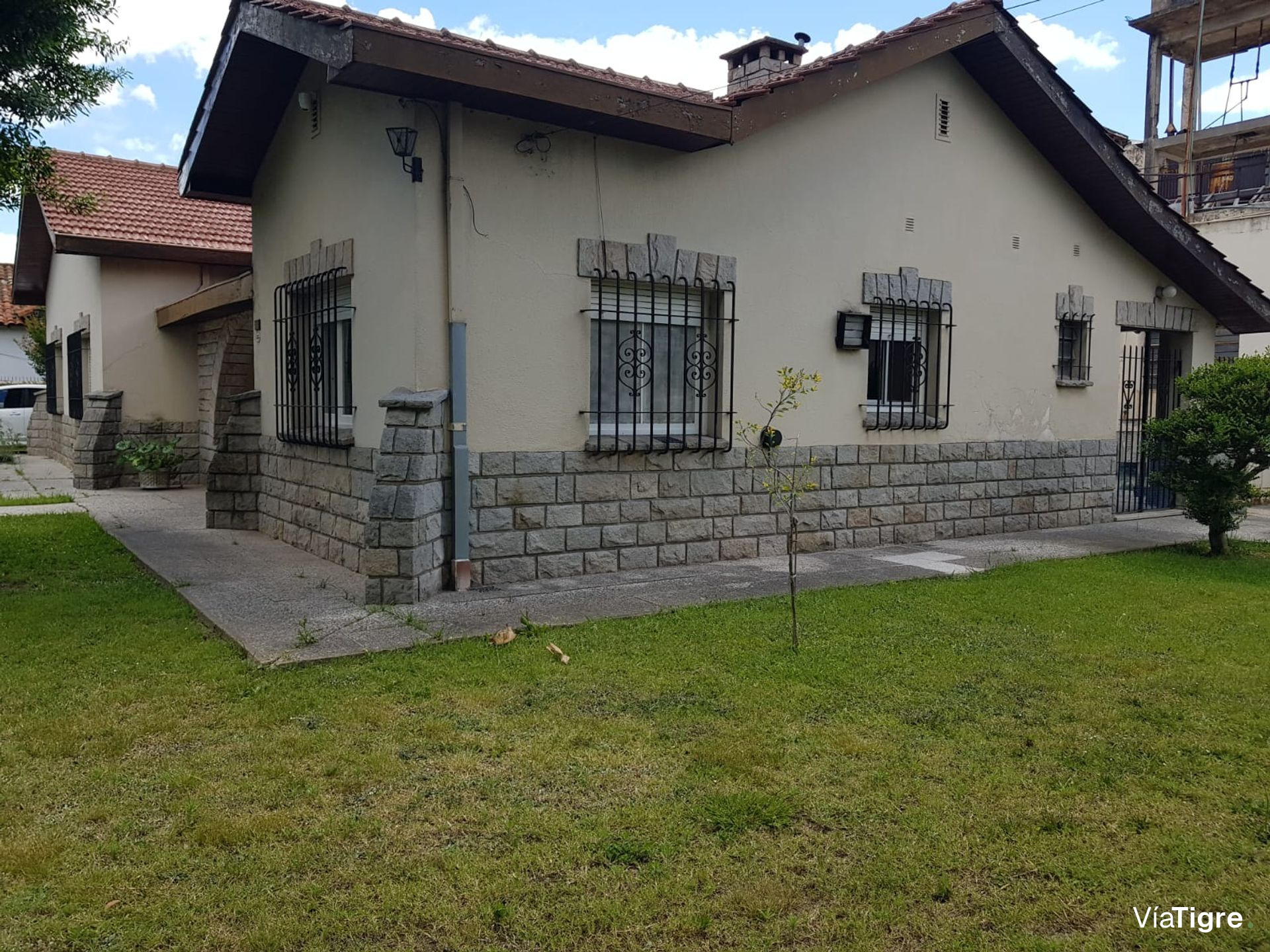Venta Casa 4 Ambientes Sobre Lote De 782Mts2