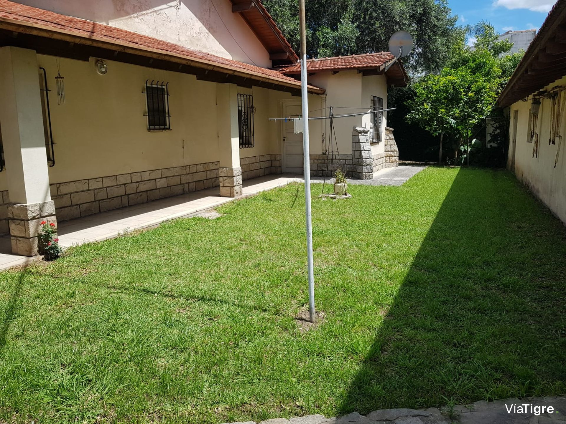 Venta Casa 4 Ambientes Sobre Lote De 782Mts2