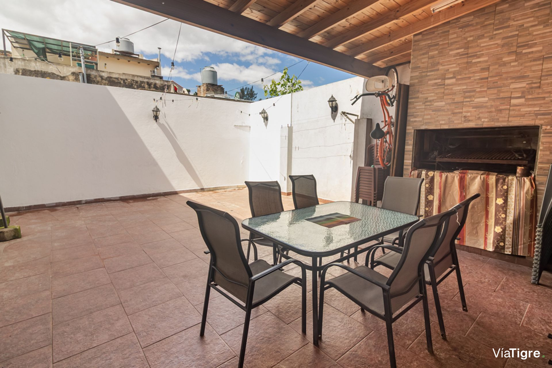 Venta Casa 8 ambientes San isidro, Quincho y coche