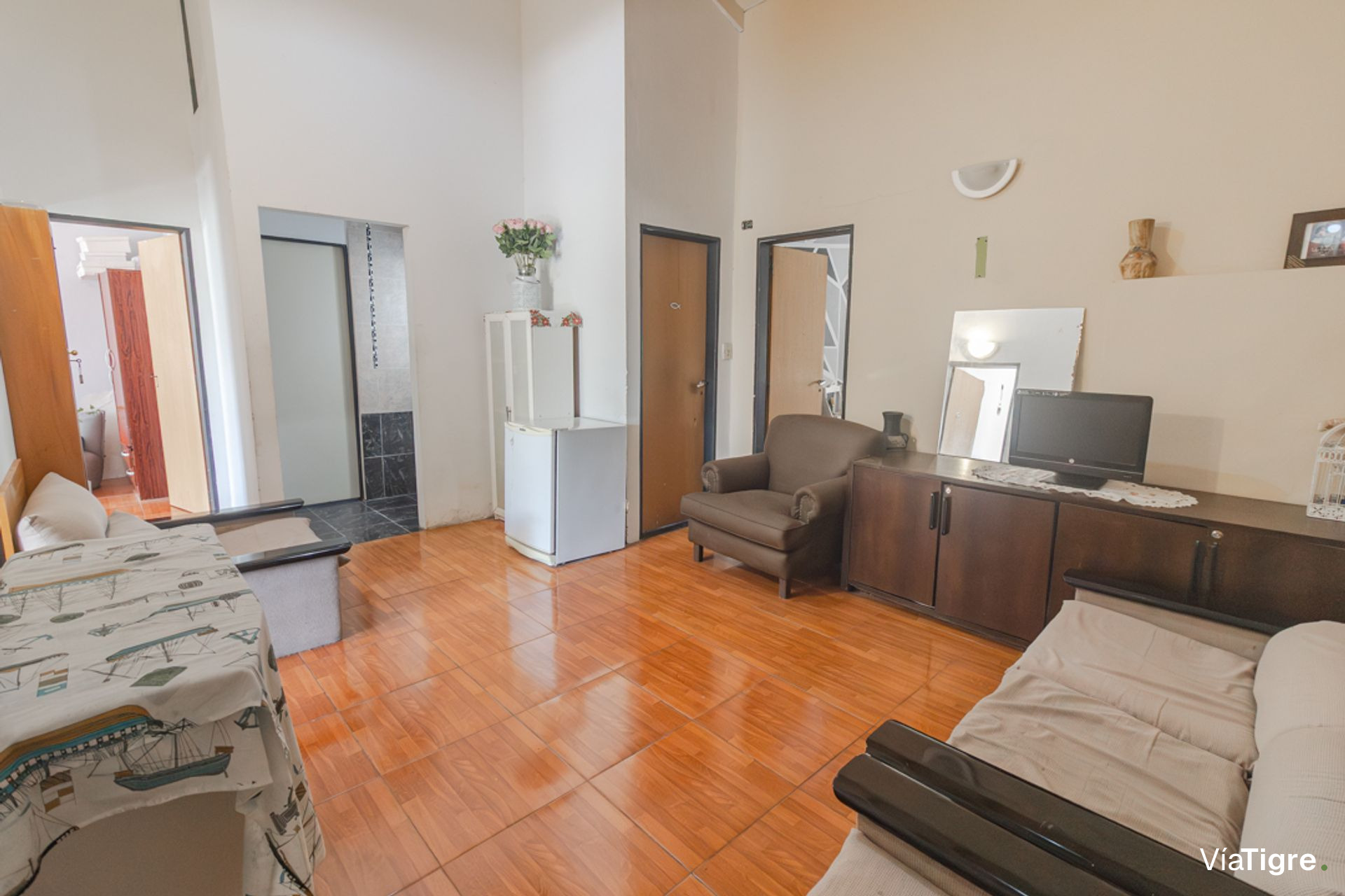 Venta Casa 8 ambientes San isidro, Quincho y coche