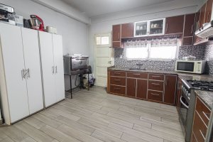 Venta Casa 8 ambientes San isidro, Quincho y coche