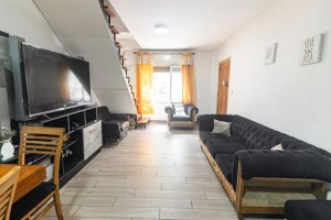 Venta Casa 8 ambientes San isidro, Quincho y coche