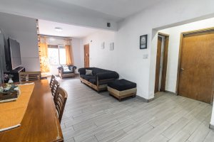 Venta Casa 8 ambientes San isidro, Quincho y coche