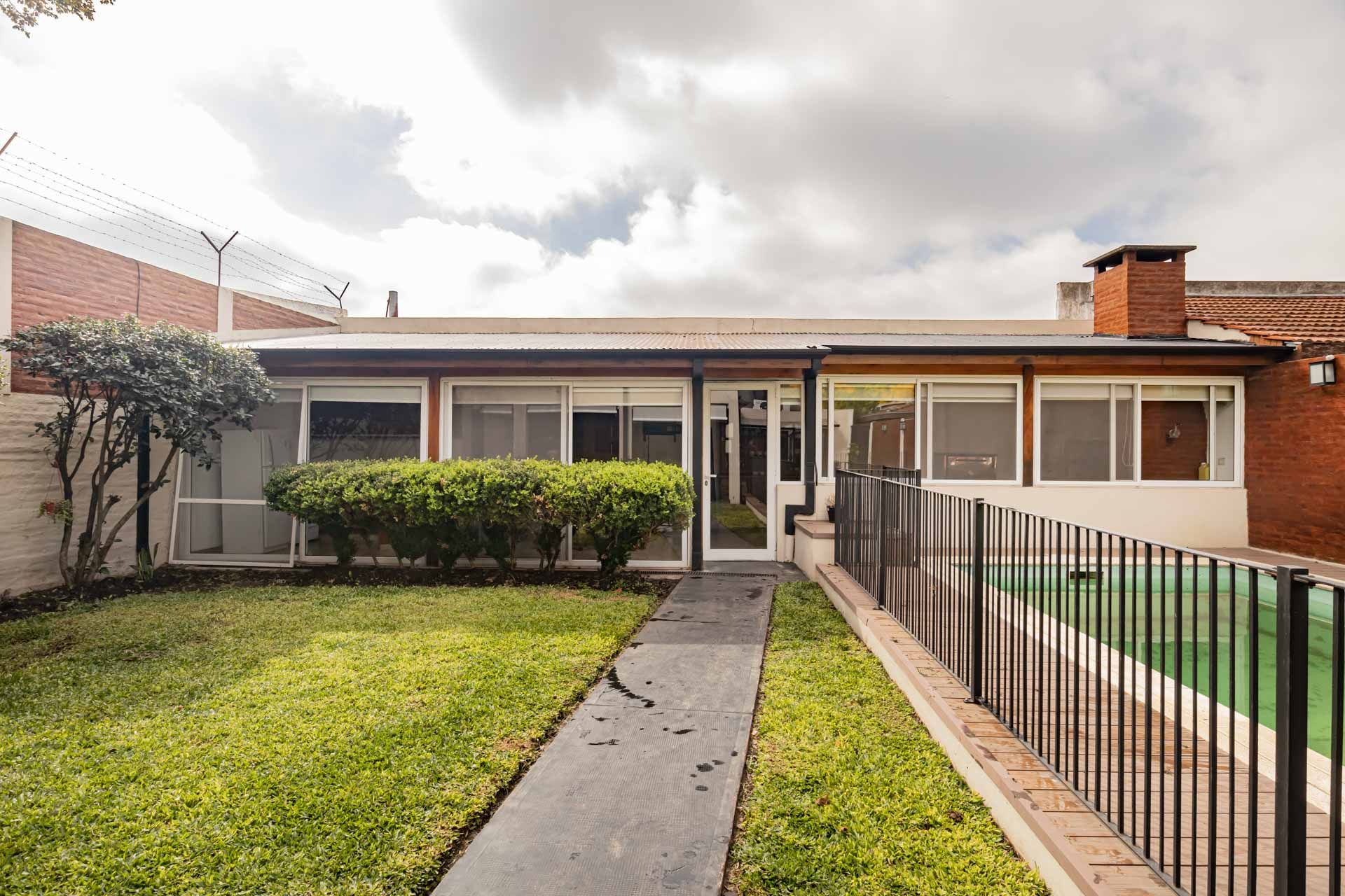 Venta Casa 6Amb Jardin Pileta Quincho El Talar