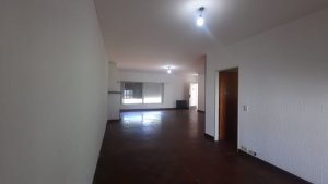 House for sale on own lot in Don Torcuato, garden, garage