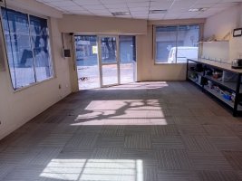 Local En Esquina - San Lorenzo Casi Panamericana.