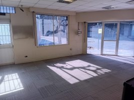 Local En Esquina - San Lorenzo Casi Panamericana.