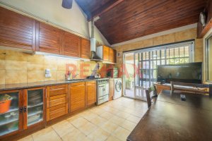 5-room house with playroom for sale in Martinez