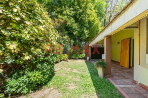 5-room house with playroom for sale in Martinez