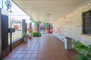 5-room house with playroom for sale in Martinez