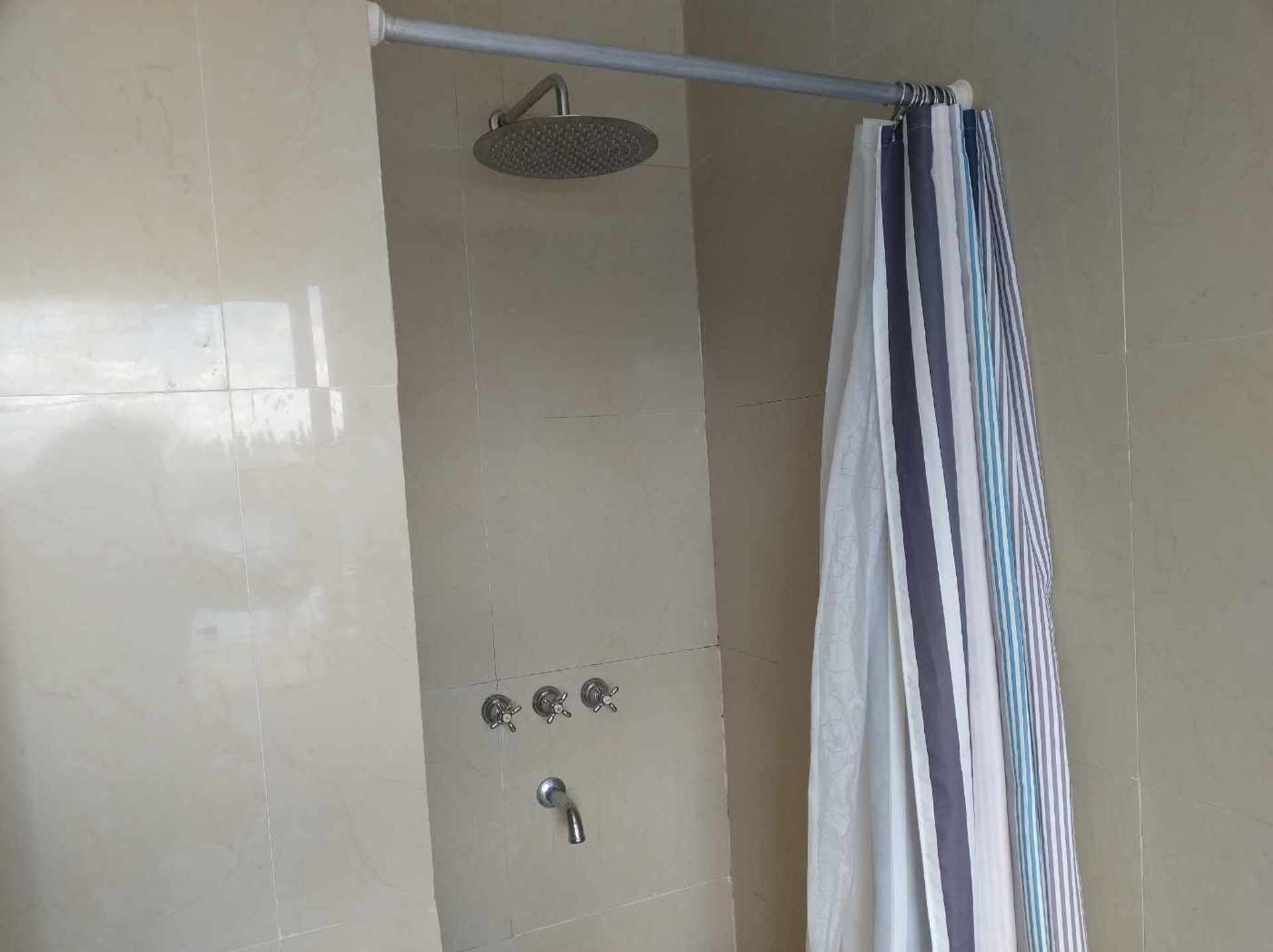 Alquiler Temp. Casa en Barrio La Laguna -Rincon-