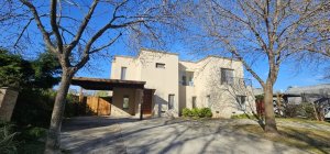 Rental House 6 rooms Santa Catalina Neighborhood