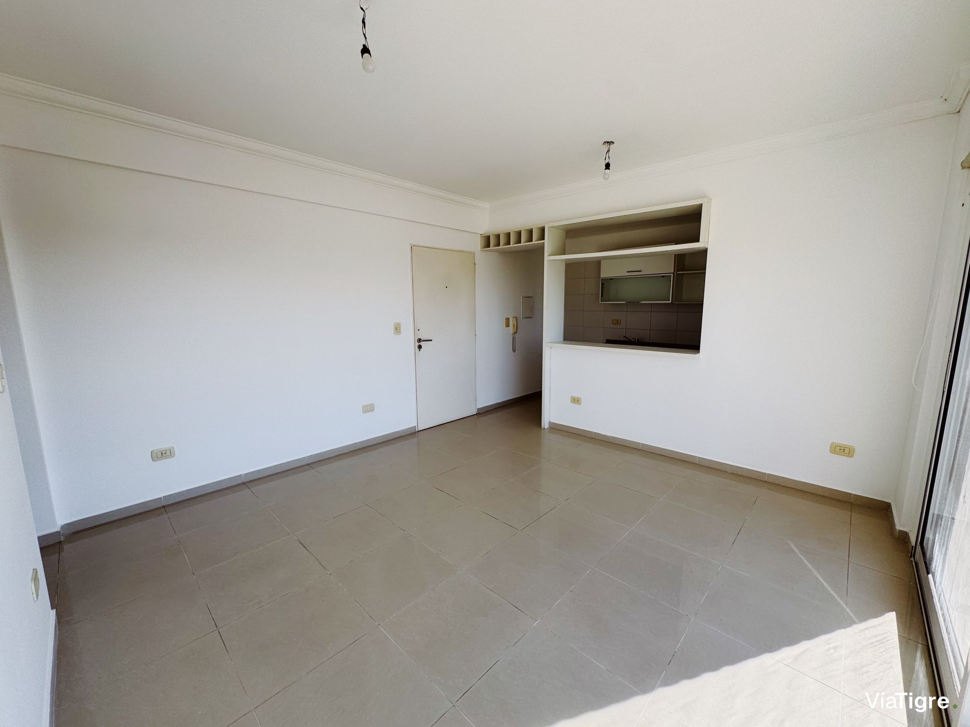 Departamento 2 amb. c/ balcón en Alquiler- Tigre