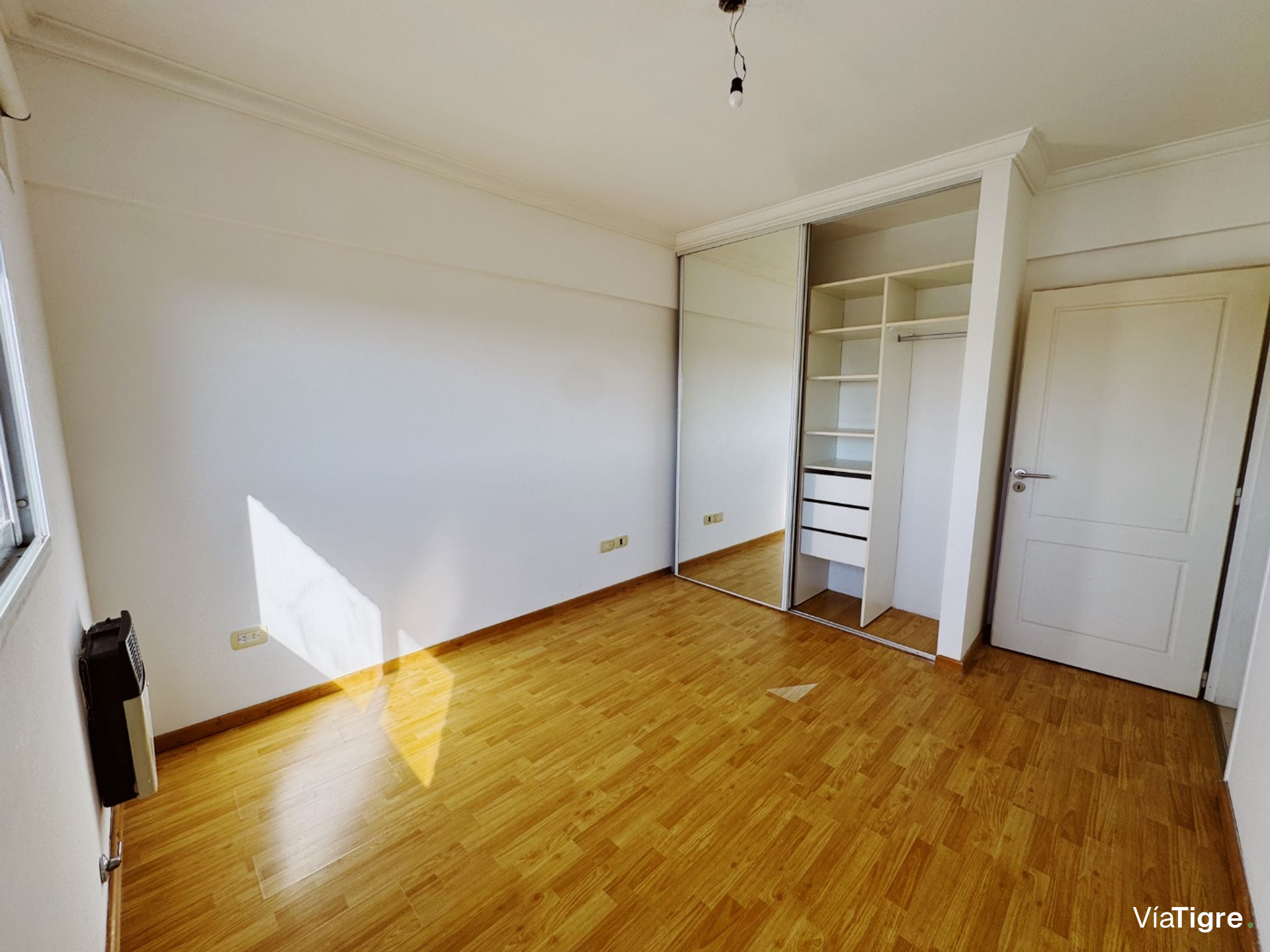 Departamento 2 amb. c/ balcón en Alquiler- Tigre