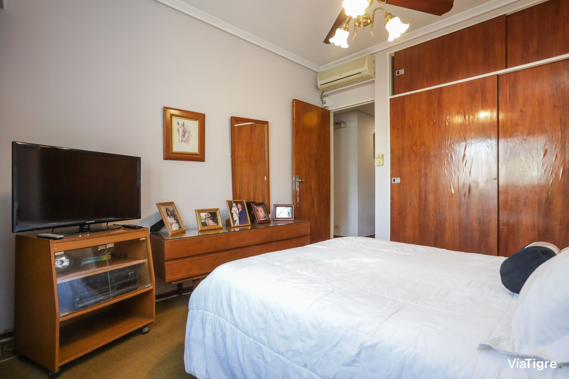 Venta Casa 5 Amb. 2 Galpones Oficina Florida Mitre