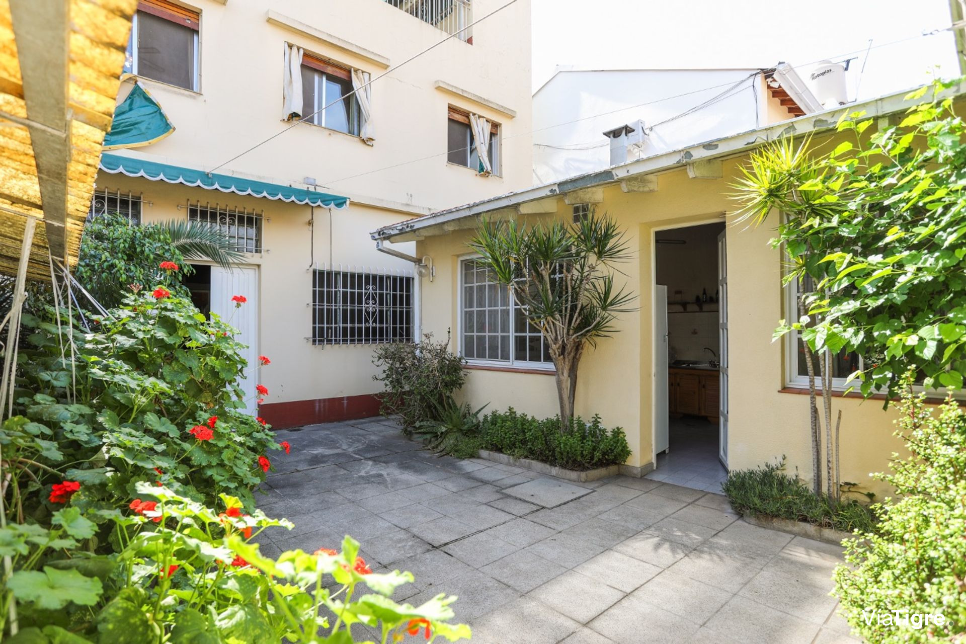 Venta Casa 5 Amb. 2 Galpones Oficina Florida Mitre