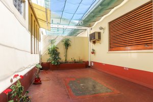 House for Sale: 5 Rooms, 2 Sheds, Office, Florida Mitre