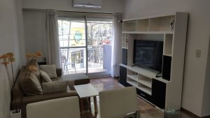 Se Alquila renovado dept en pleno centro de Olivos