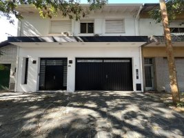 Family house with garden and grill Don Torcuato