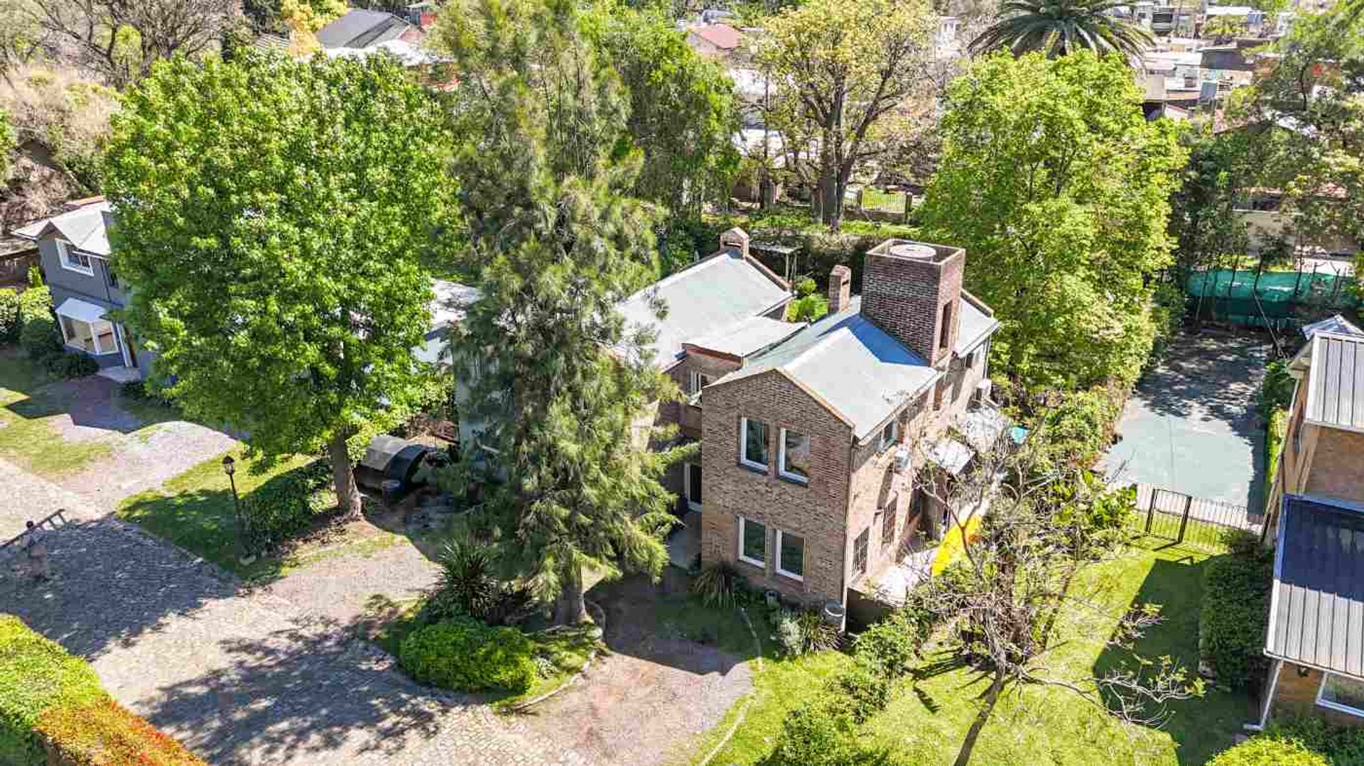 Venta Casa Estancia Alvear Don Torcuato B° Cerrado