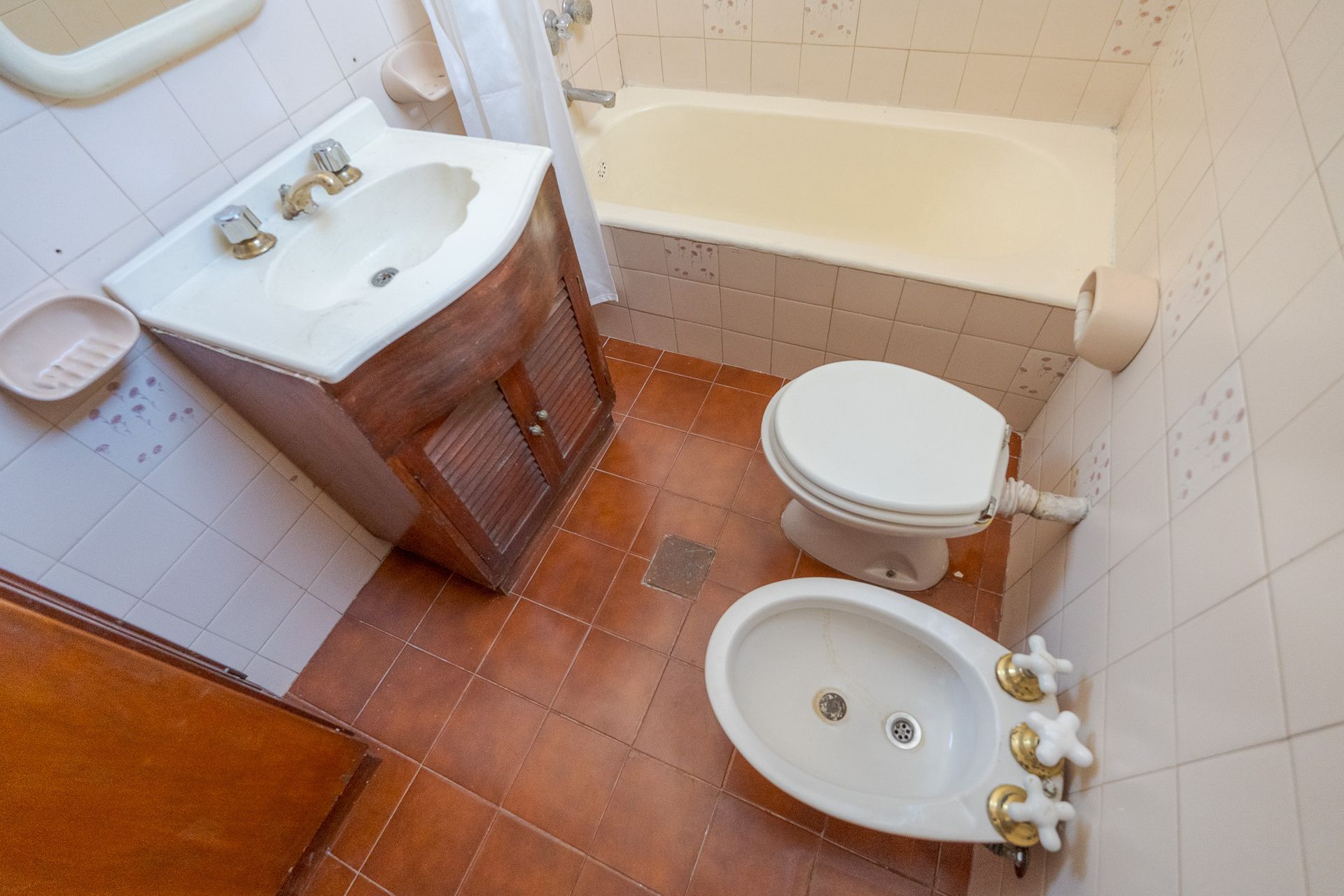 3 Amb con Patio Propio en San Isidro