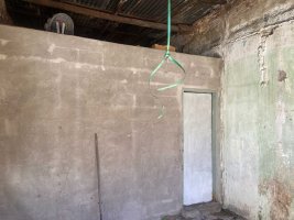 For Sale: 2-Room House with Commercial Space for Renovation in Tigre