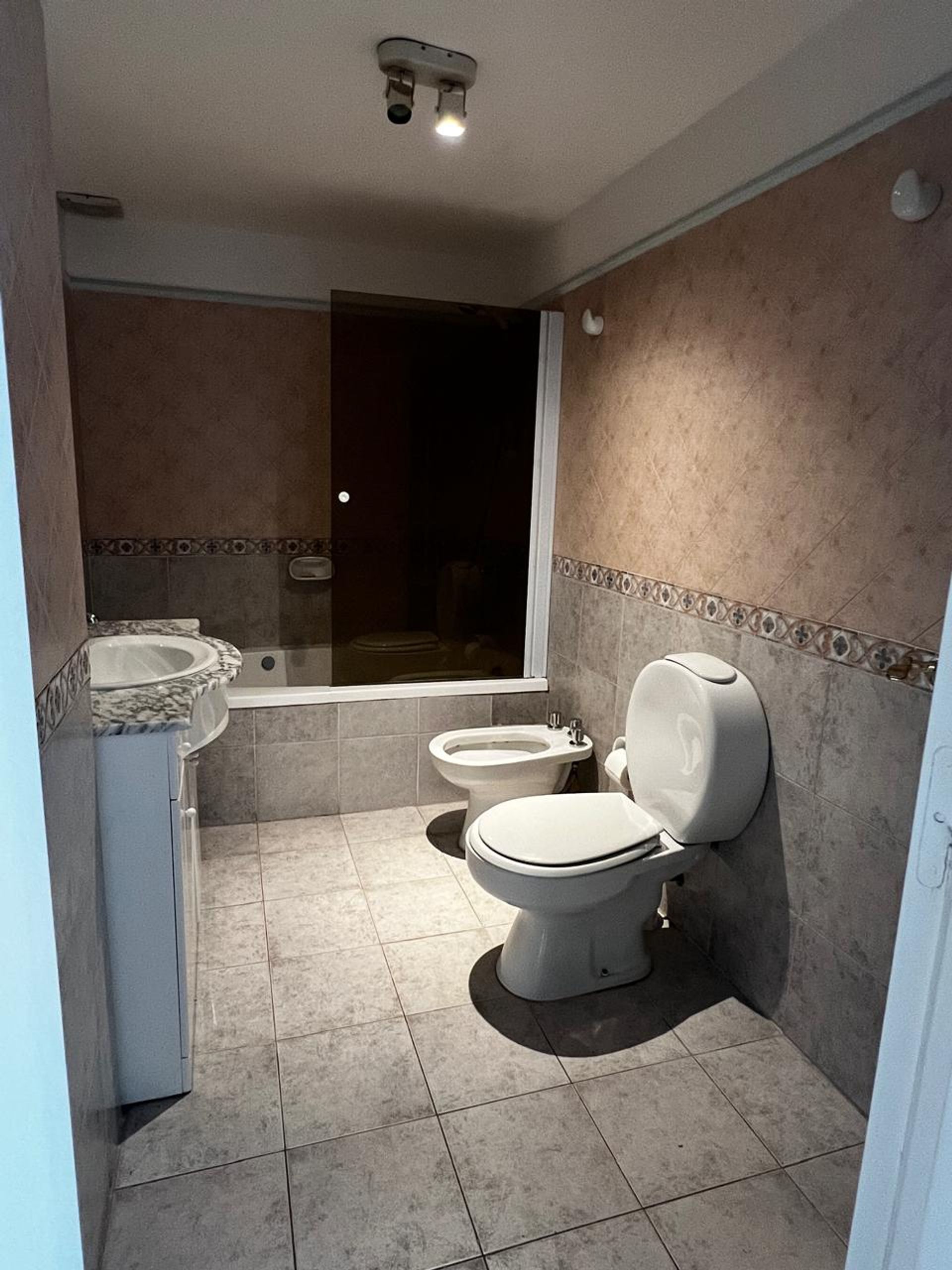 Venta Triplex 5 amb. en Barrio Náutico con amarra
