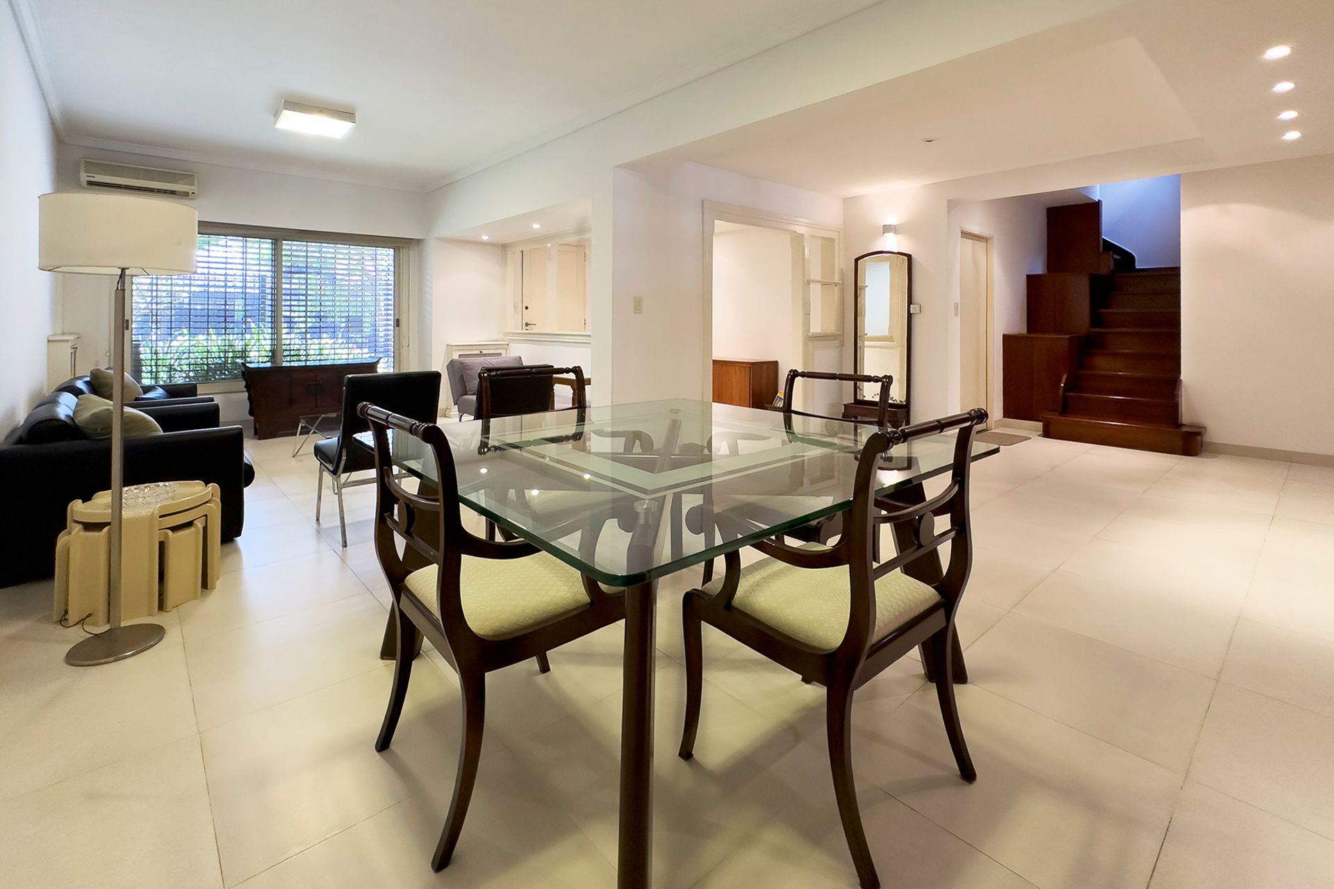 4-Bedroom House for Sale, Martinez, Calle Pileta (2 Lots)