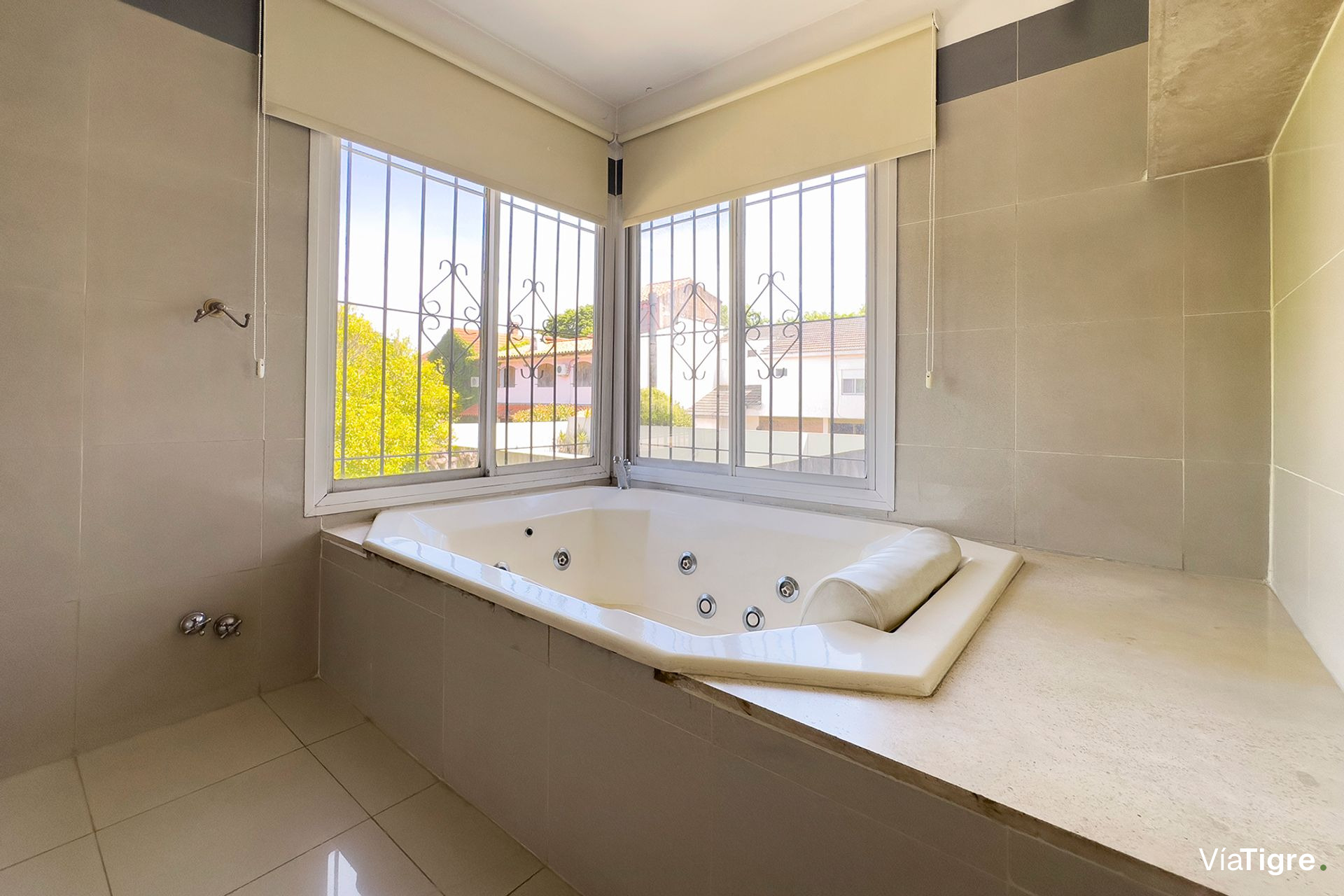 Venta Casa 4 Dorm Martinez/Pileta Zona Hipodromo