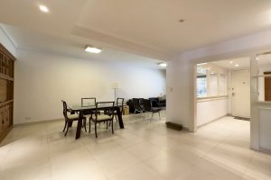 4-Bedroom House for Sale, Martinez, Calle Pileta (2 Lots)