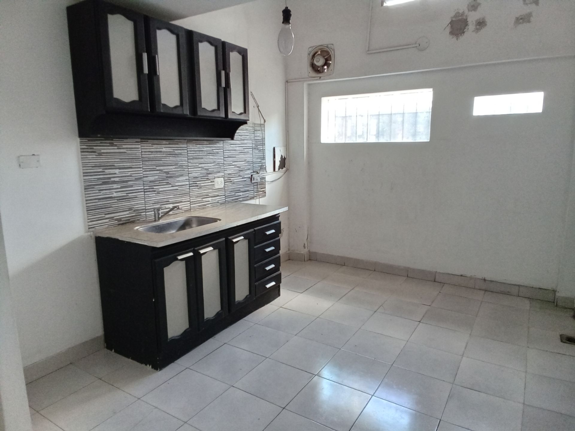 Venta Casa 5 Ambientes Boulogne Patio Jardin