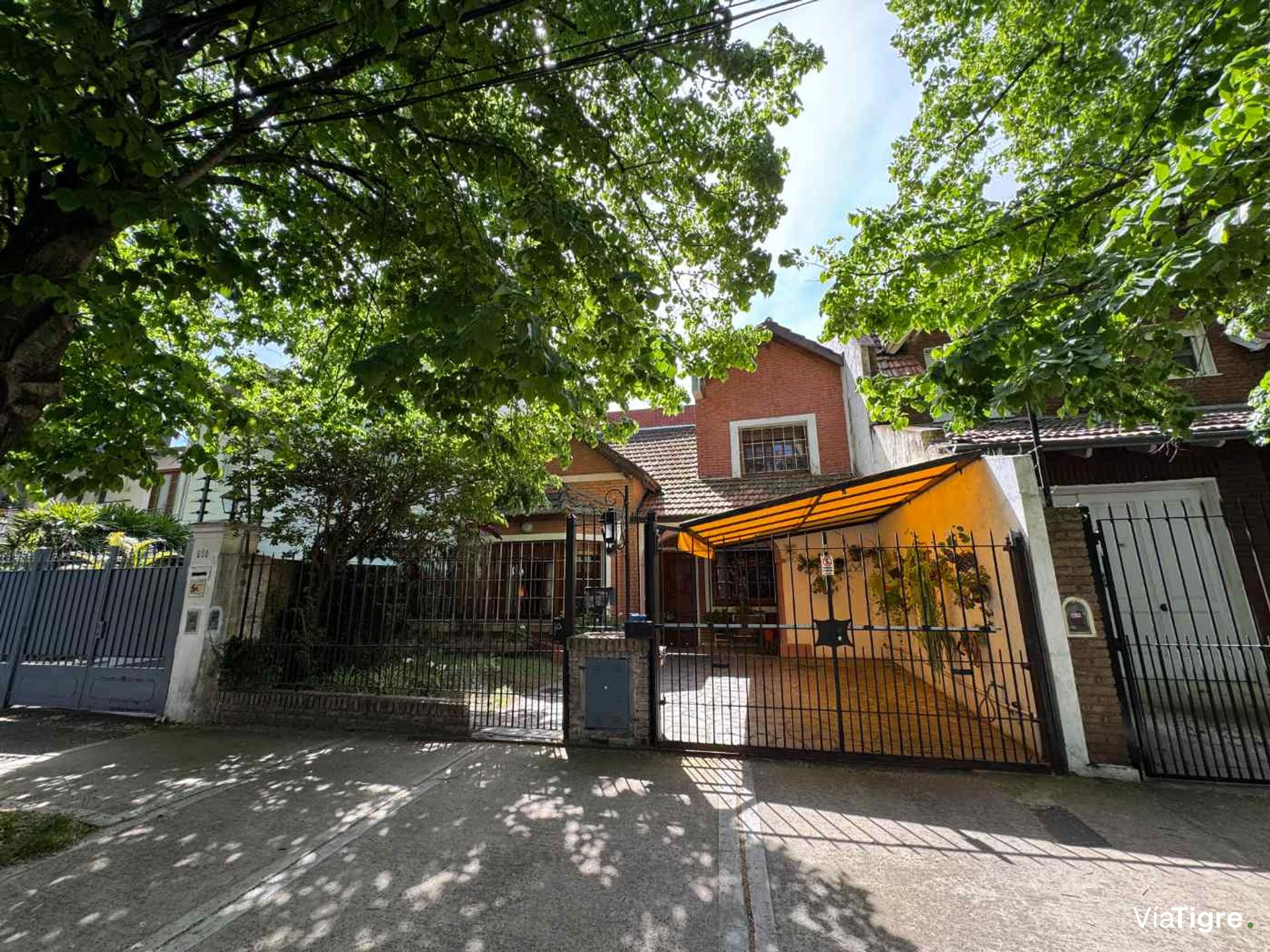 Casa En Venta Jardín/ Pileta Martínez San Isidro