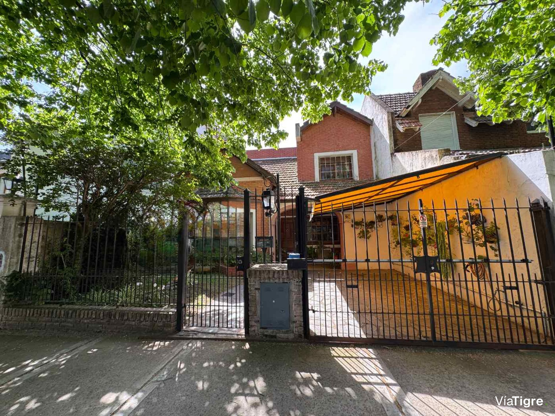Casa En Venta Jardín/ Pileta Martínez San Isidro