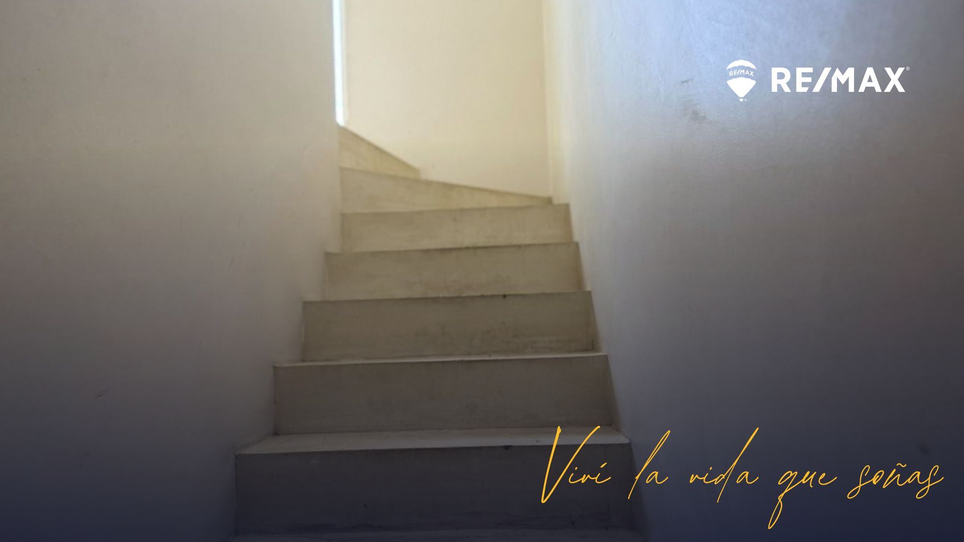 Venta Casa Triplex Con Jardin 5 Ambientes Beccar