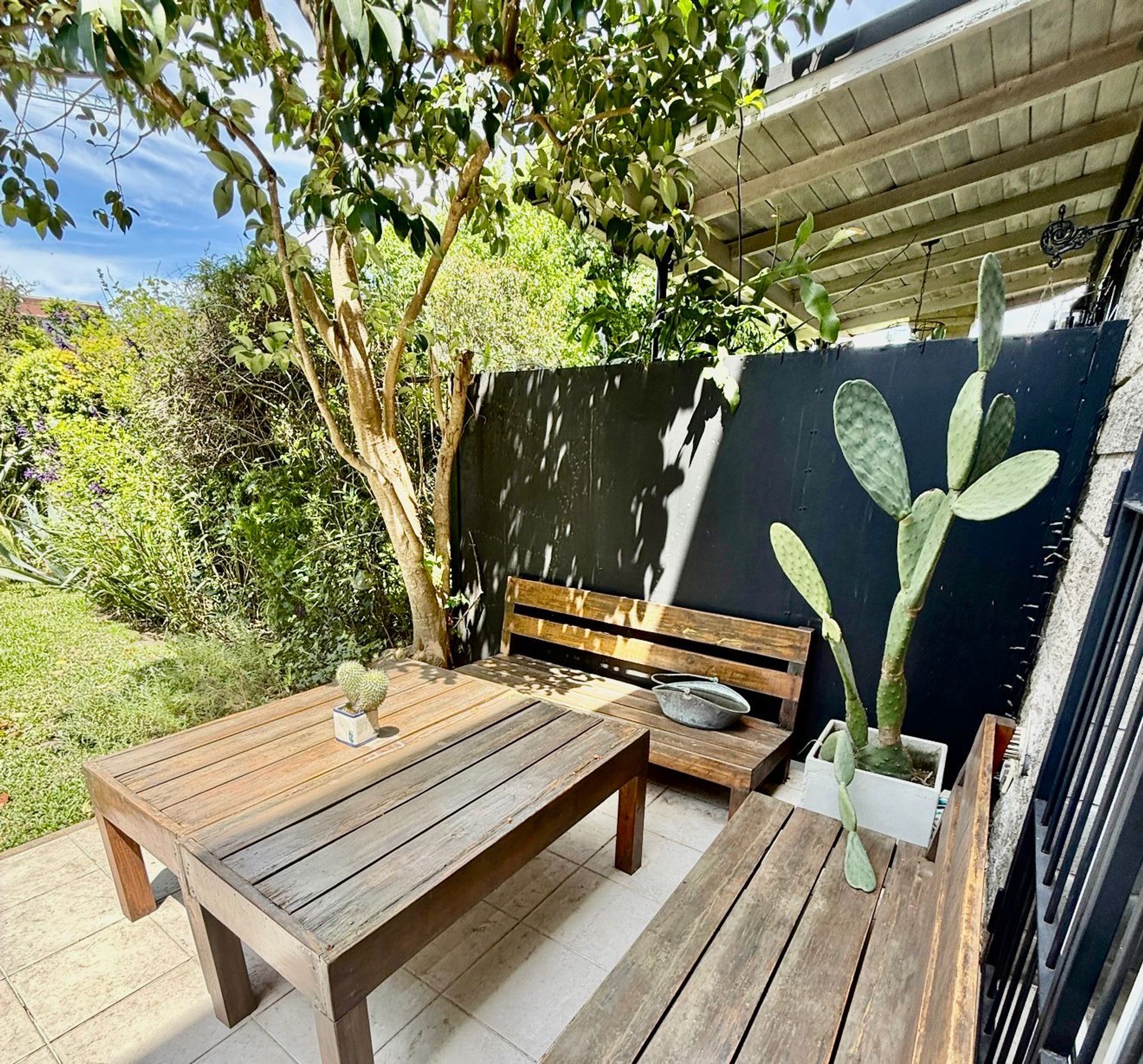 Venta Casa Triplex Con Jardin 5 Ambientes Beccar