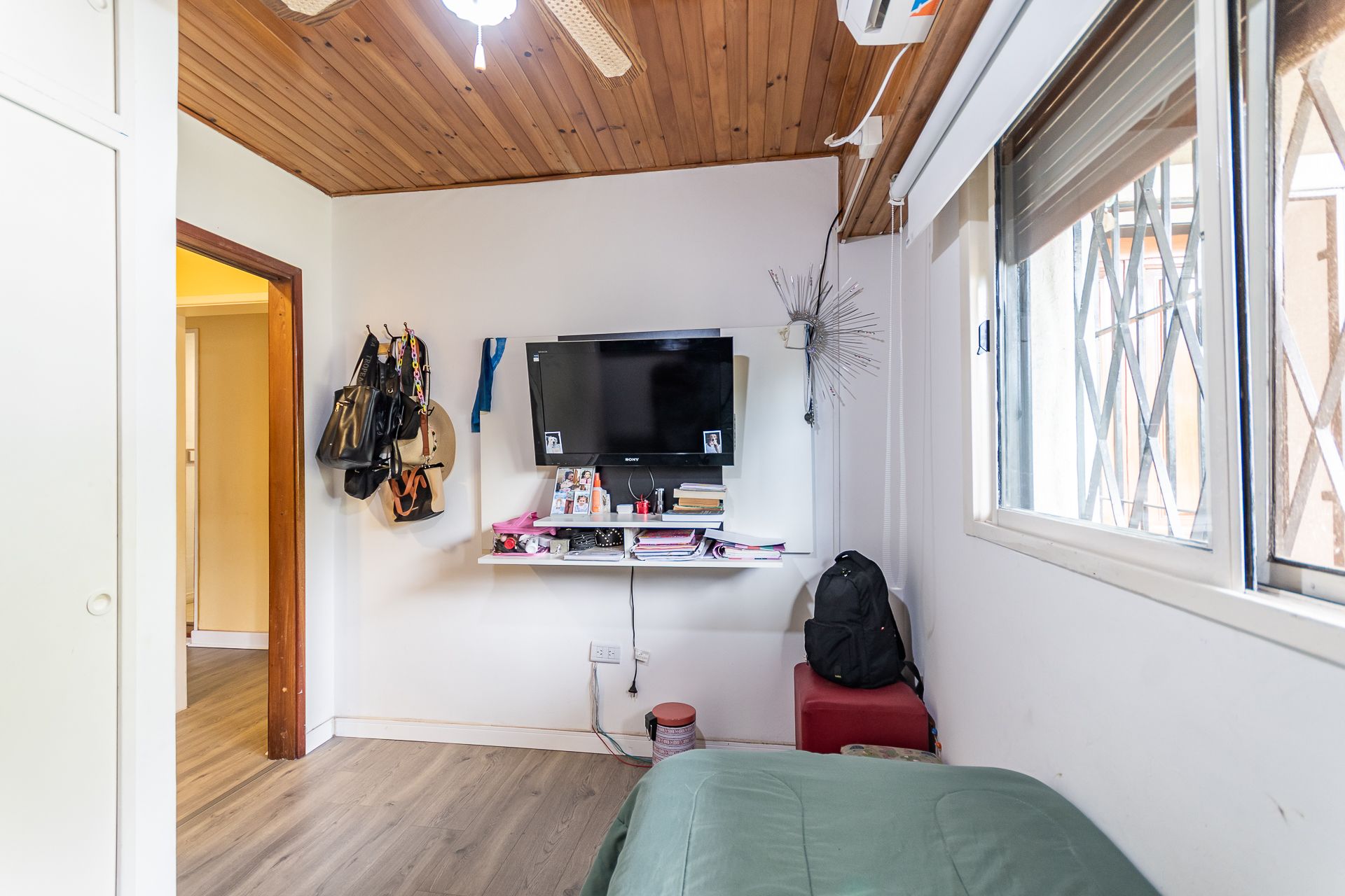 Casa 4 Ambientes Venta Carapachay Quincho Patio